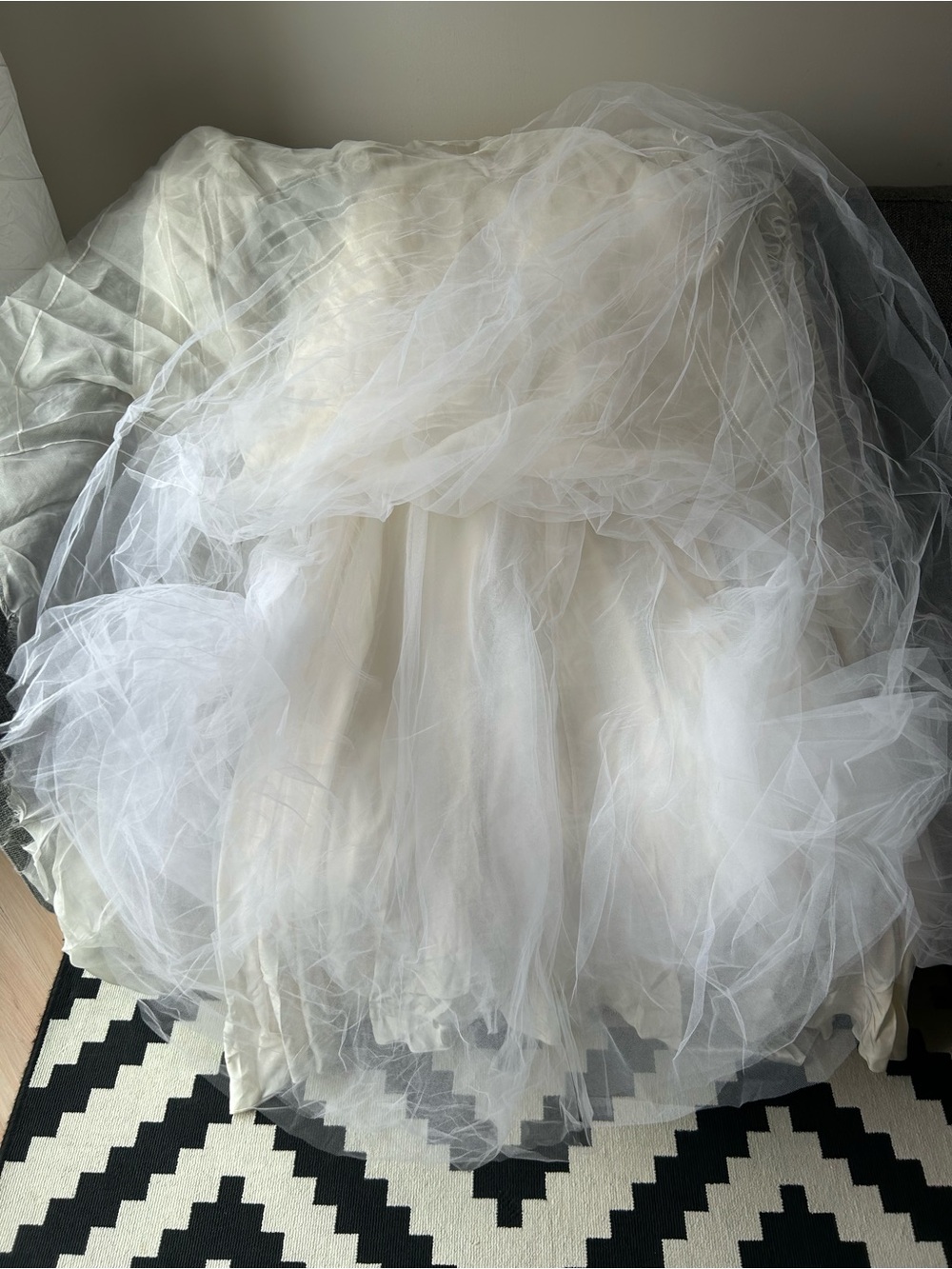 Lela Rose Ivory Satin Wedding Dress Bodice - Picture 12 of 16